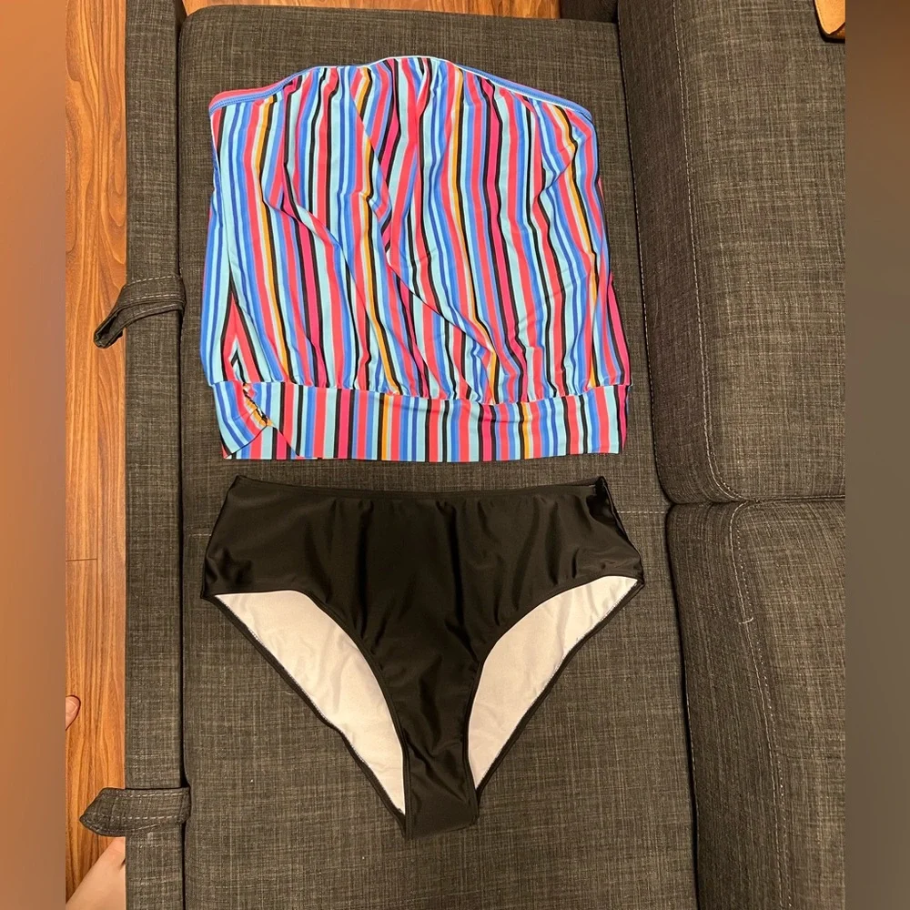 Bathing Suit set - Picture 1 of 1